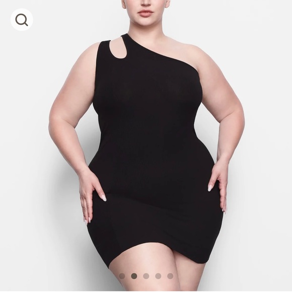 Soft lounge cut out one shoulder dress - Picture 2 of 3